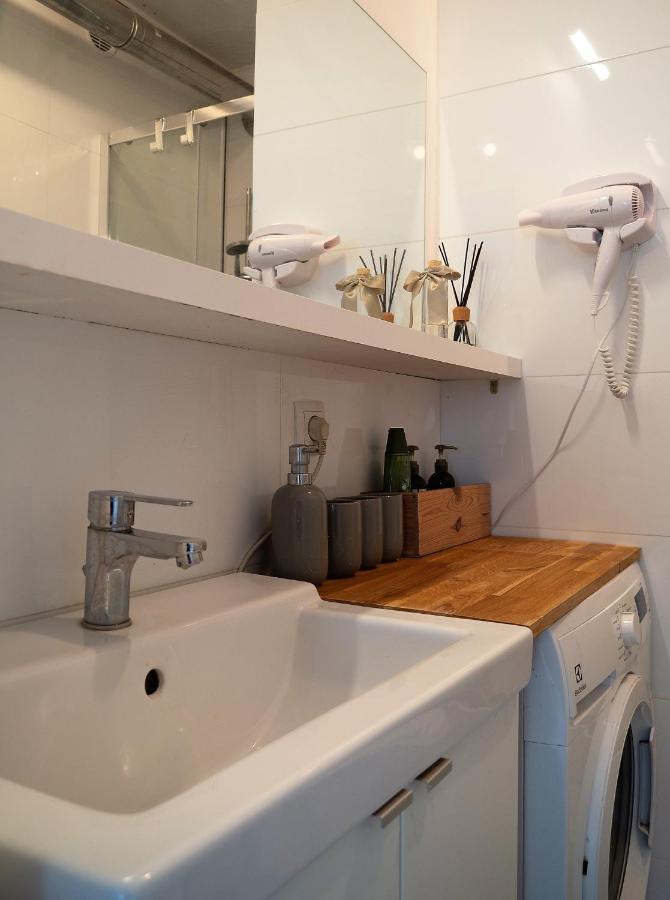 Apartament Almonia Wrocław Exteriör bild